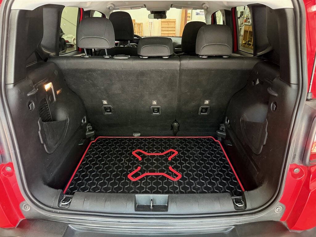 2021 Jeep Renegade Image 14