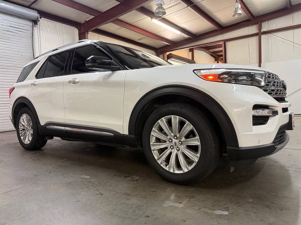 2020 Ford Explorer Image 6