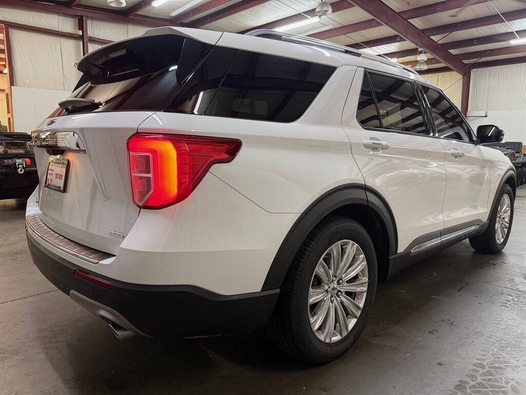 2020 Ford Explorer Image 8