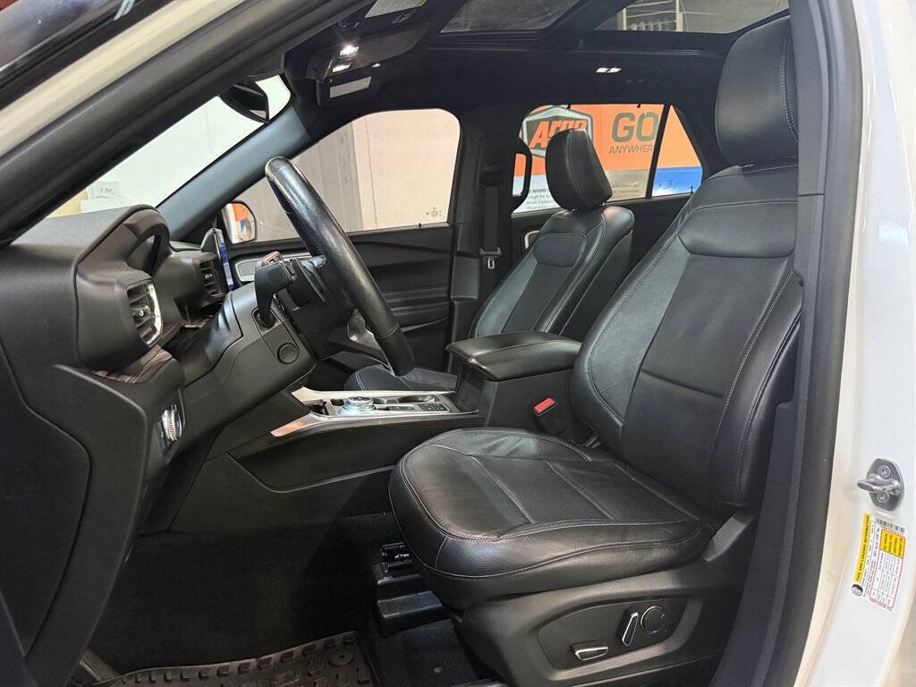 2020 Ford Explorer Image 10