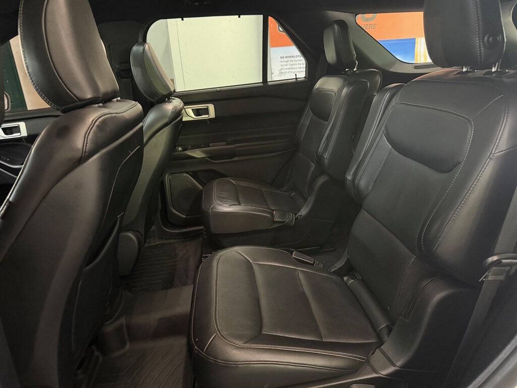 2020 Ford Explorer Image 15