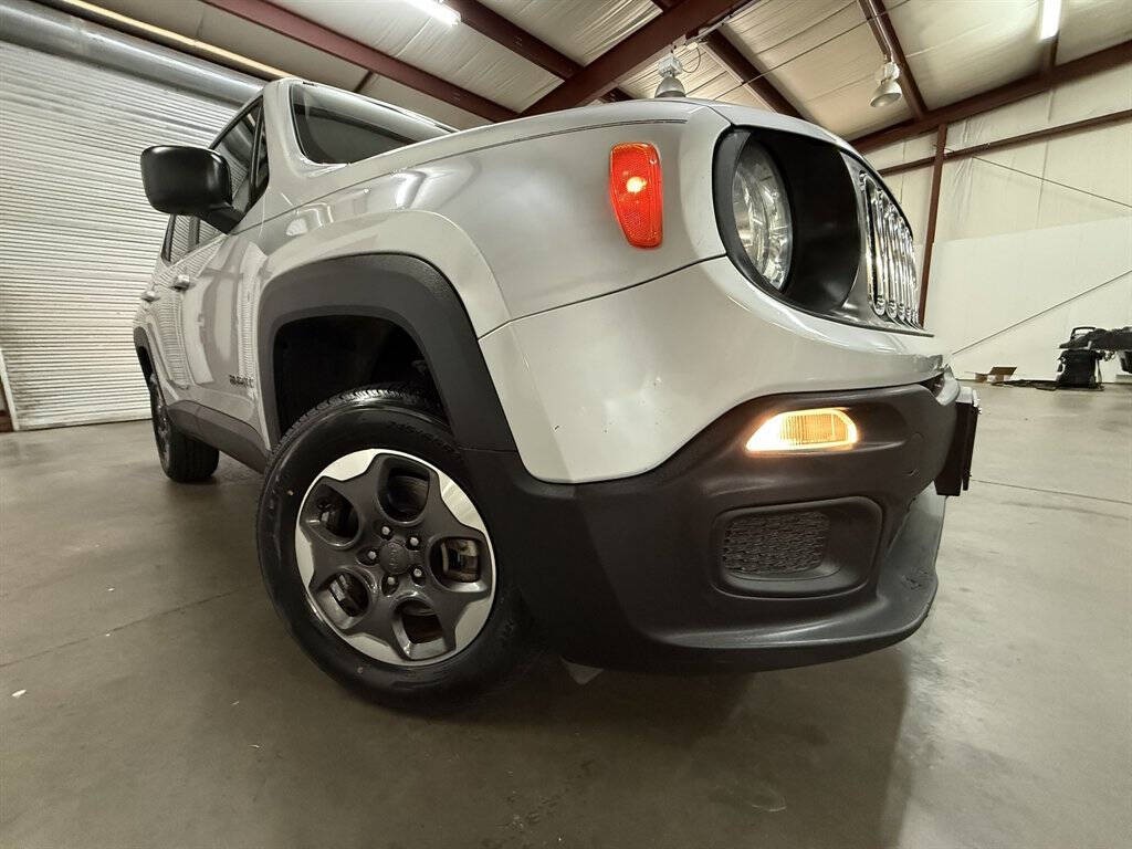 2018 Jeep Renegade Image 2