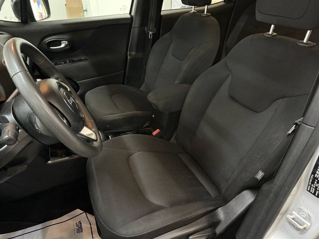 2018 Jeep Renegade Image 36