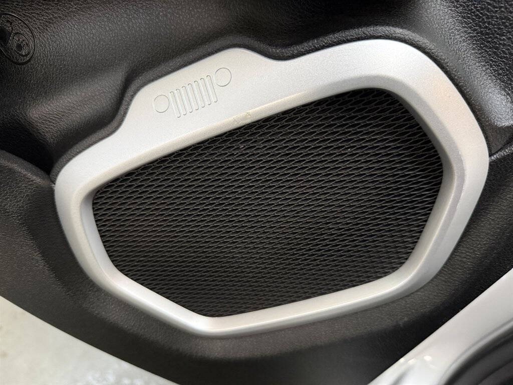 2018 Jeep Renegade Image 39