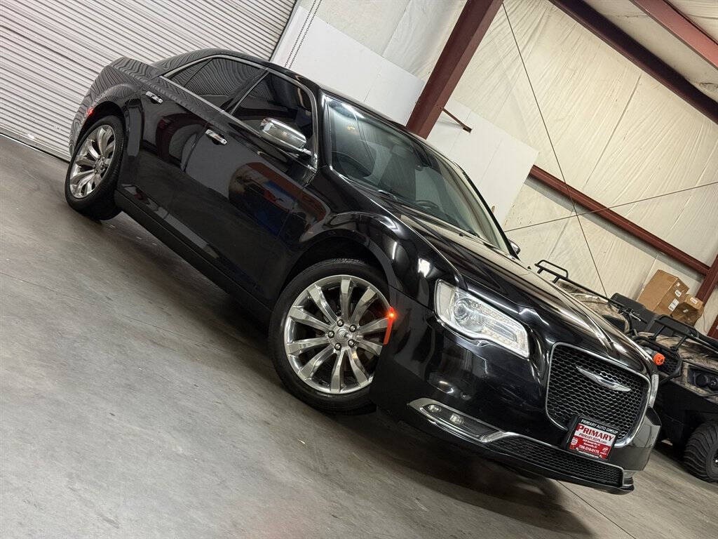 2018 Chrysler 300 Image 7