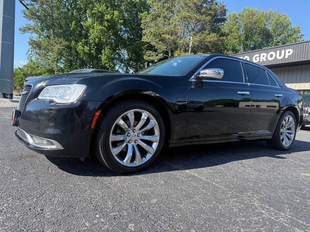 2018 Chrysler 300 Image 11
