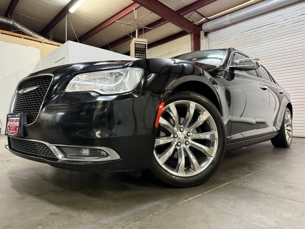 2018 Chrysler 300 Image 13