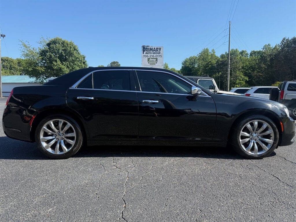 2018 Chrysler 300 Image 16