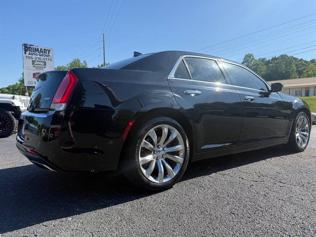 2018 Chrysler 300 Image 17