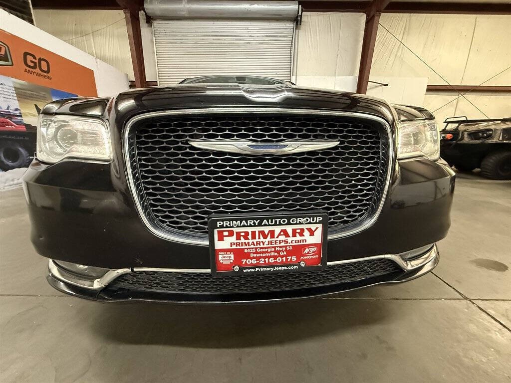 2018 Chrysler 300 Image 29
