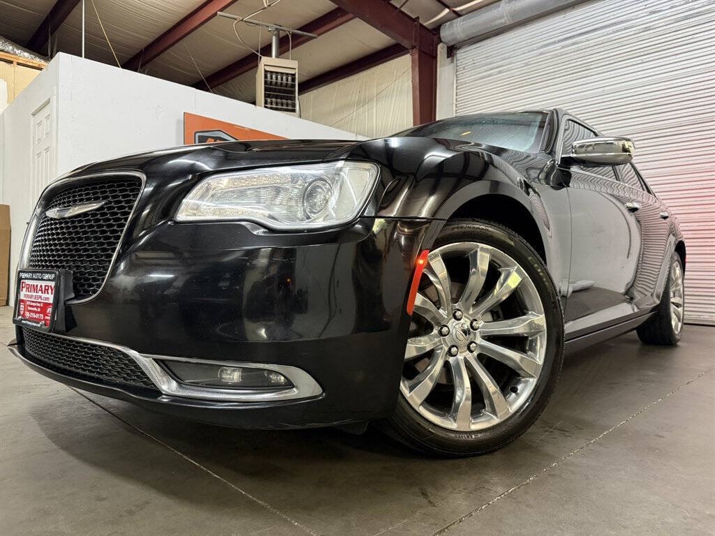 2018 Chrysler 300 Image 3
