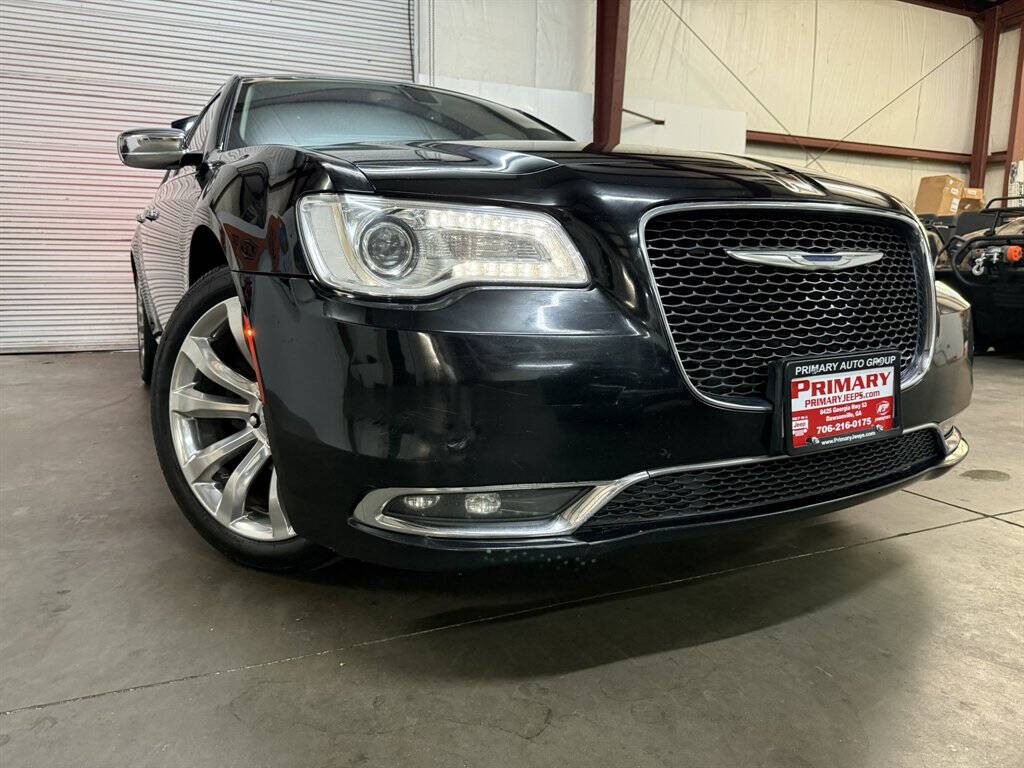 2018 Chrysler 300 Image 4
