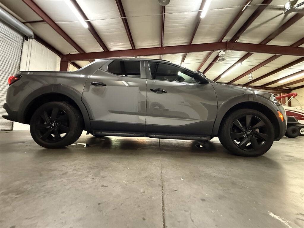 2023 Hyundai Santa Cruz Image 2