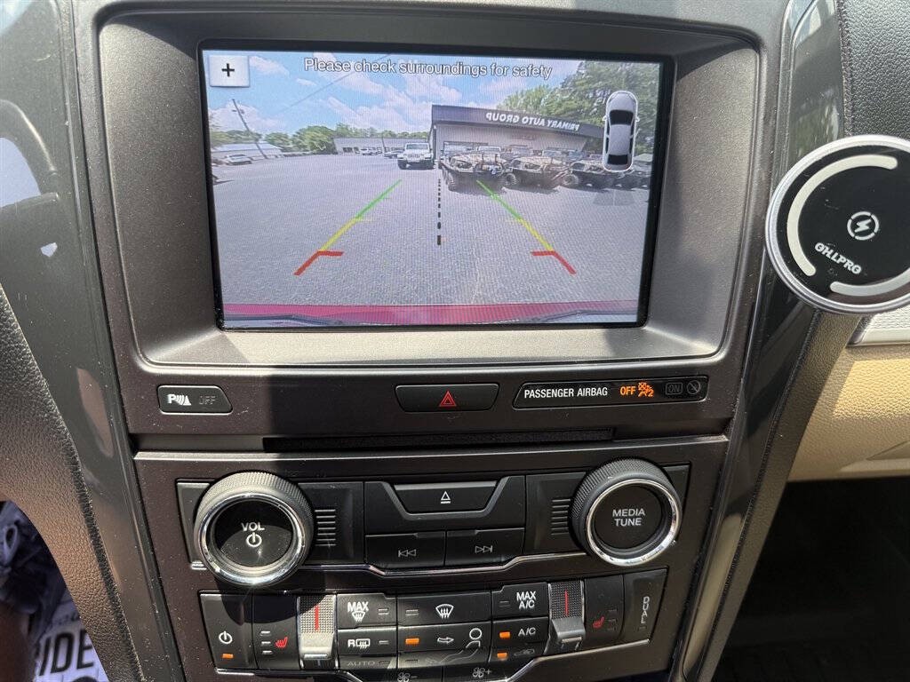 2017 Ford Explorer Image 12