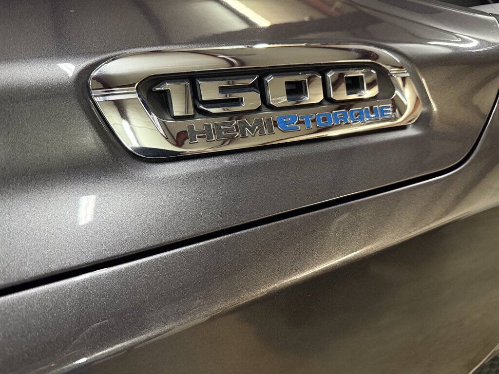 2023 RAM 1500 Image 8