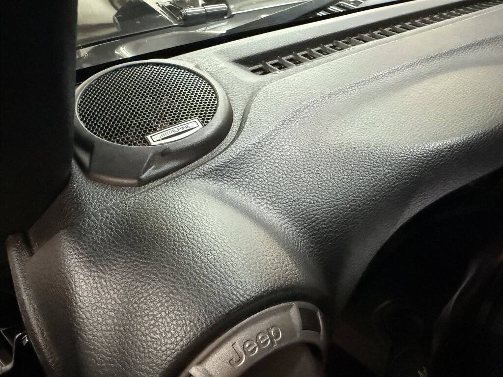 2016 Jeep Wrangler Unlimited Image 18