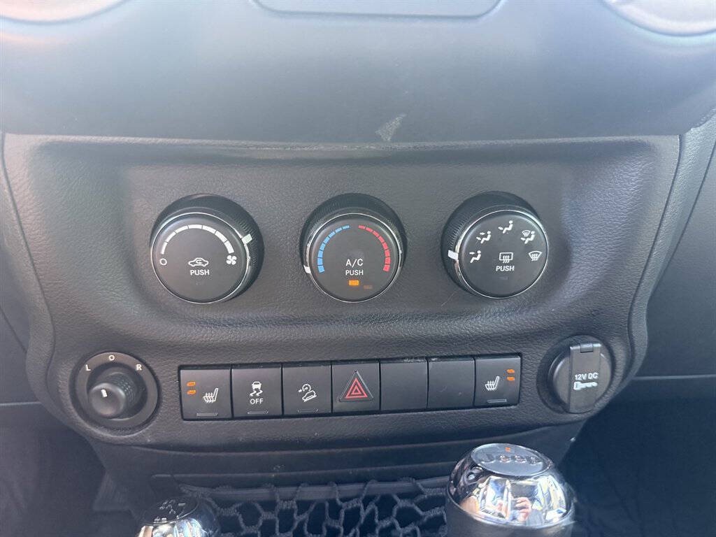 2017 Jeep Wrangler Unlimited Image 13