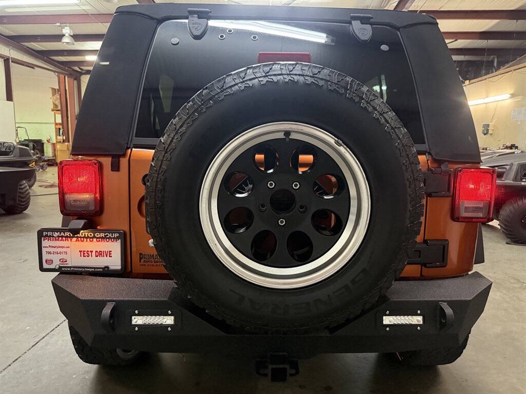 2011 Jeep Wrangler Unlimited Image 9