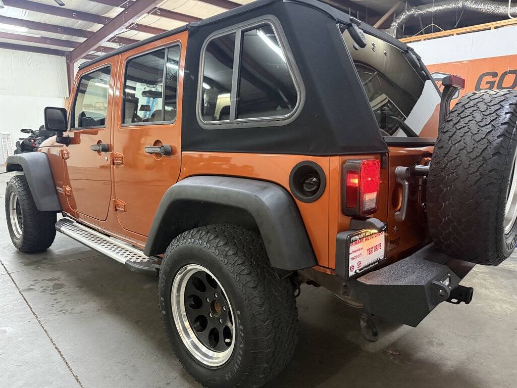 2011 Jeep Wrangler Unlimited Image 10