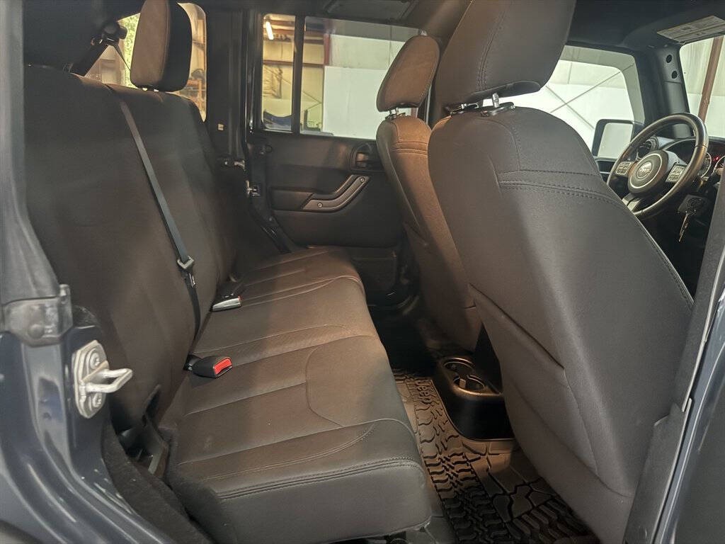 2017 Jeep Wrangler Unlimited Image 15