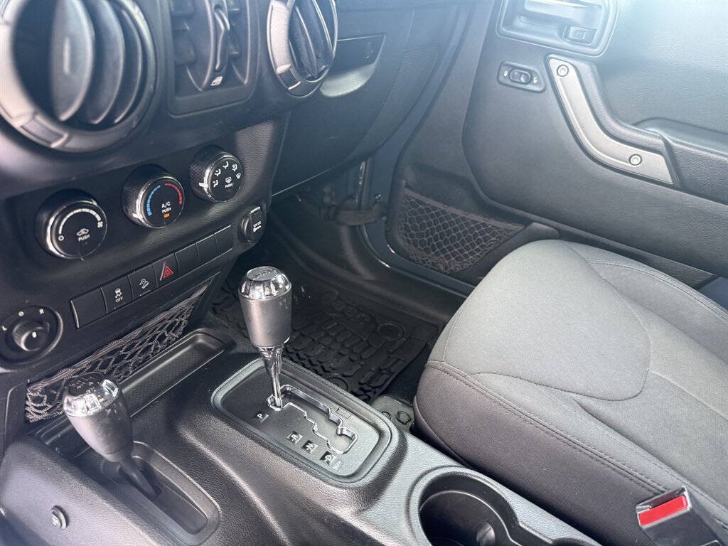 2017 Jeep Wrangler Unlimited Image 29