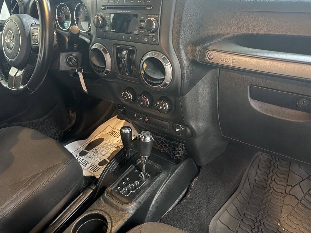 2017 Jeep Wrangler Unlimited Image 15