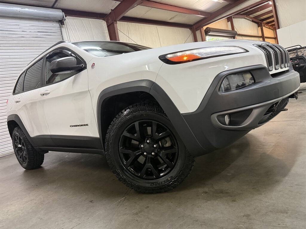 2016 Jeep Cherokee Image 2
