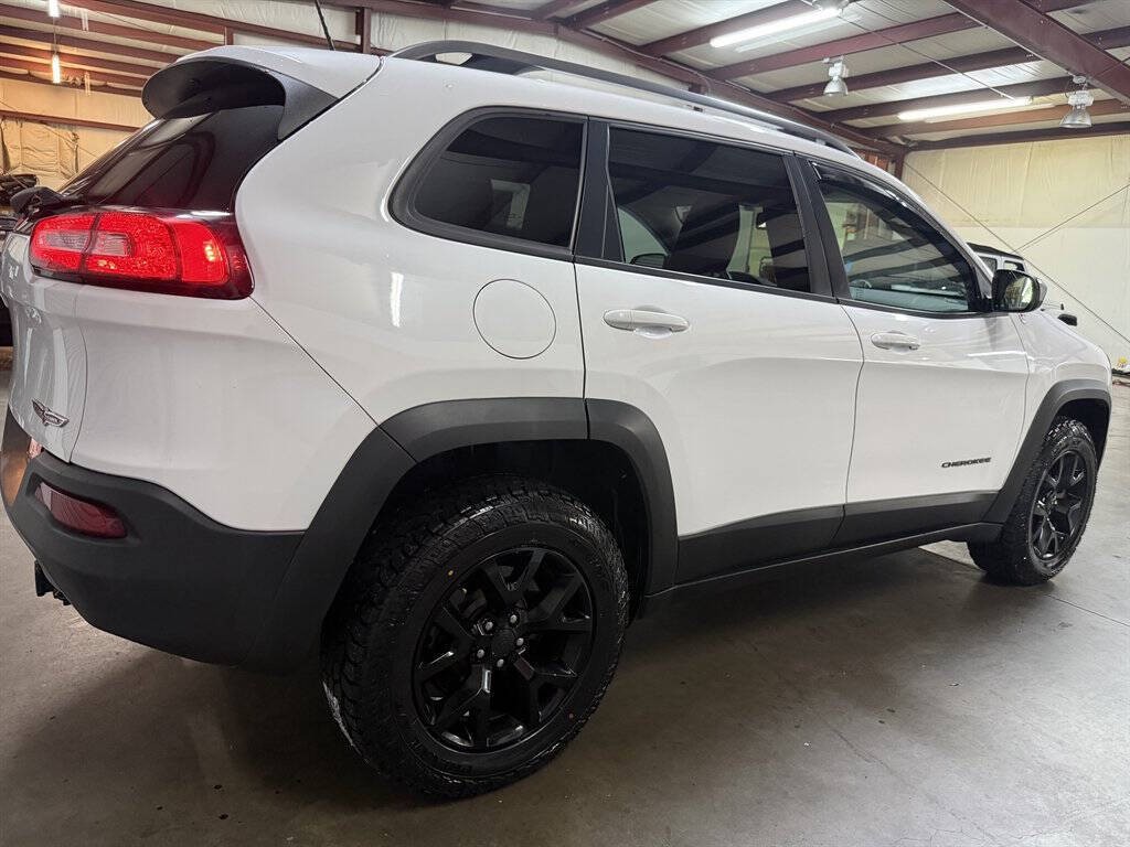 2016 Jeep Cherokee Image 9