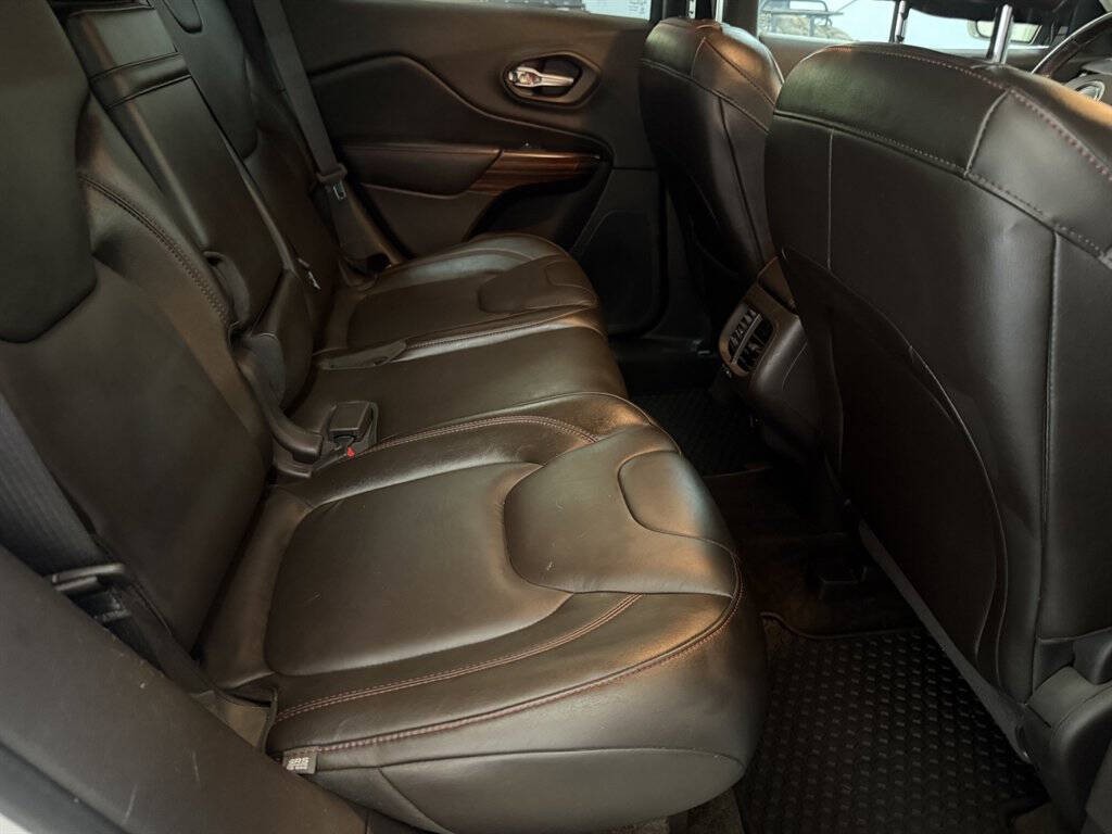2016 Jeep Cherokee Image 22