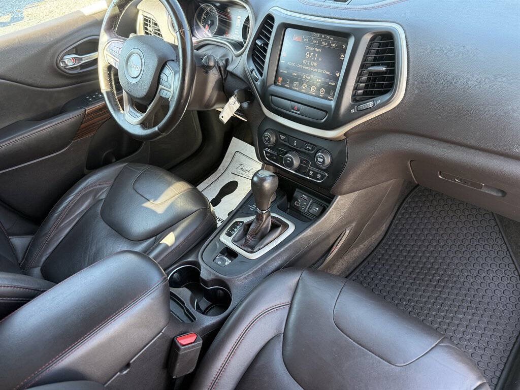2016 Jeep Cherokee Image 50