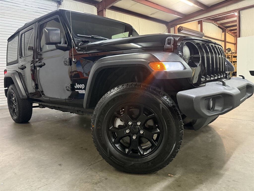 2018 Jeep Wrangler Unlimited Image 2