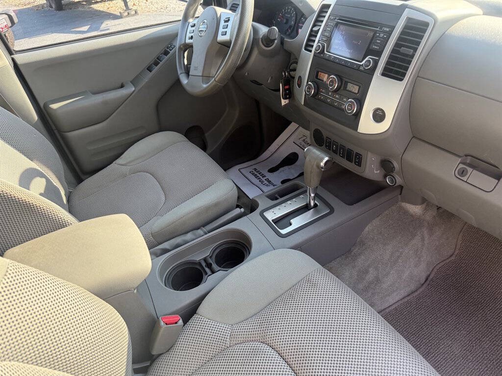 2016 Nissan Frontier Image 29