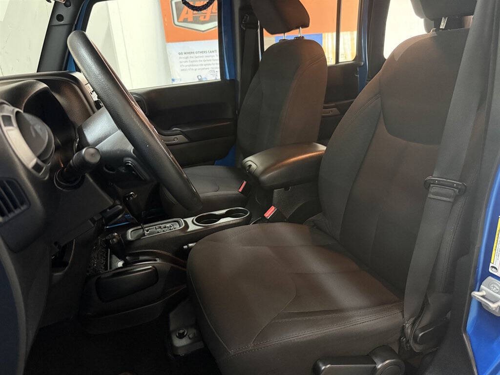 2015 Jeep Wrangler Unlimited Image 10