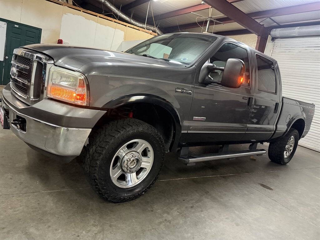 2005 Ford F-250 Image 12