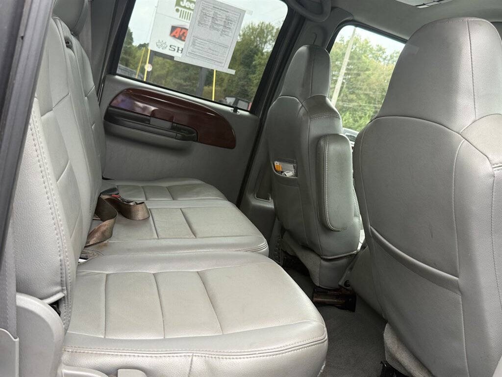 2005 Ford F-250 Image 20