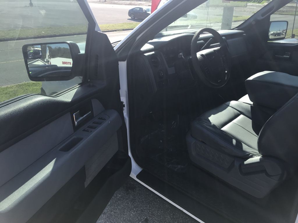 2013 Ford F-150 Image 2