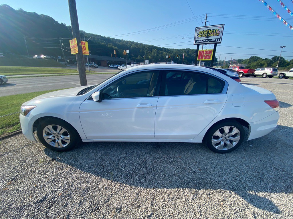 2009 Honda Accord Image 1