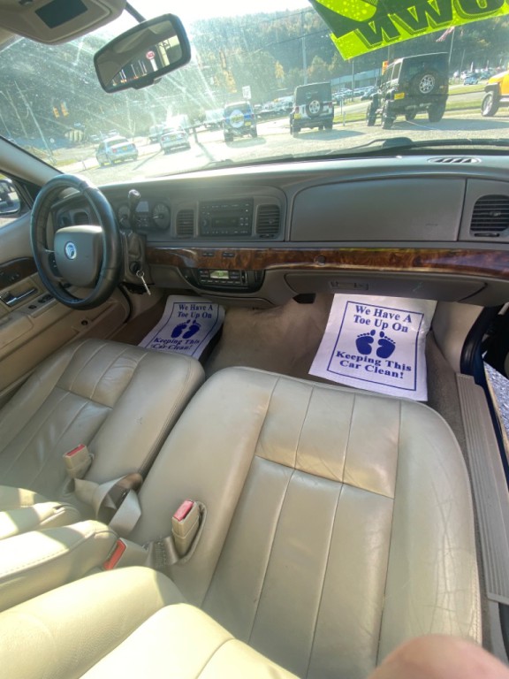 2007 Mercury Grand Marquis Image 6