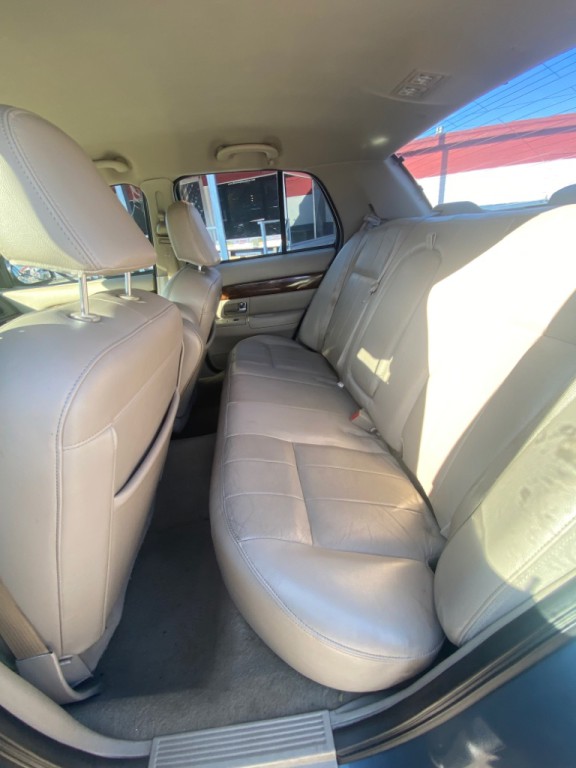 2007 Mercury Grand Marquis Image 7