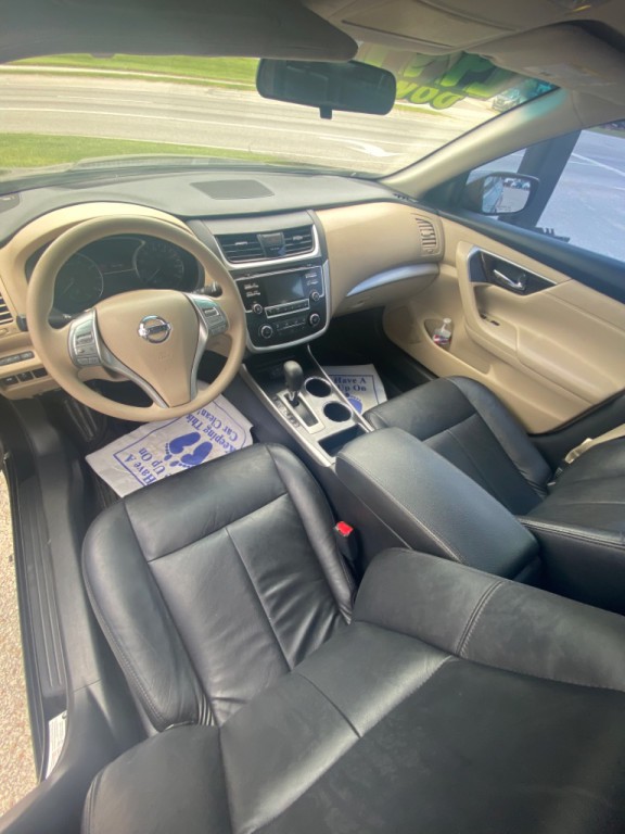 2016 Nissan Altima Image 6