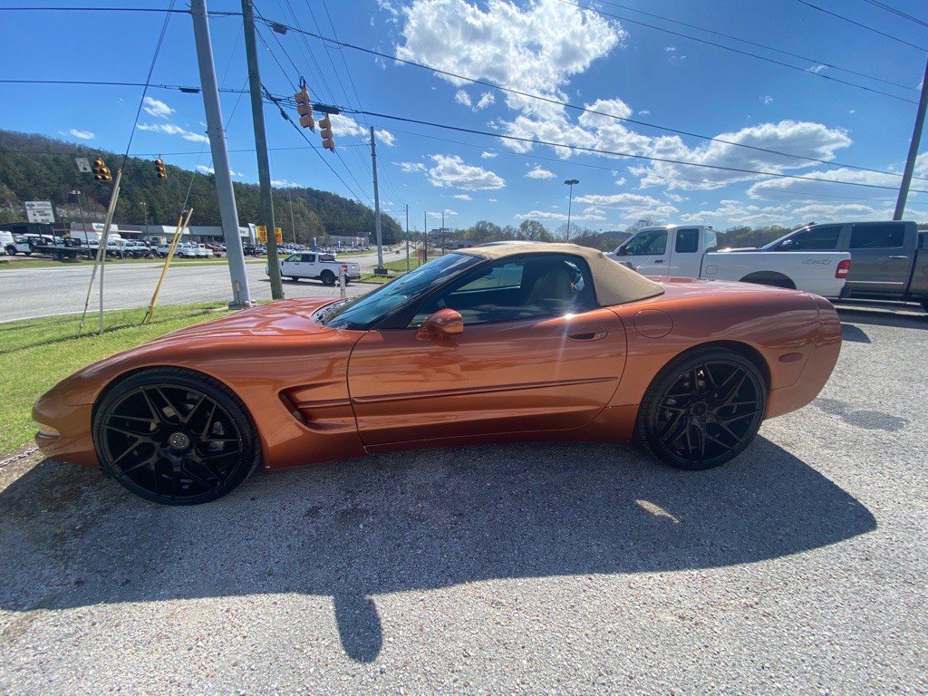 2001 Chevrolet Corvette Image 1
