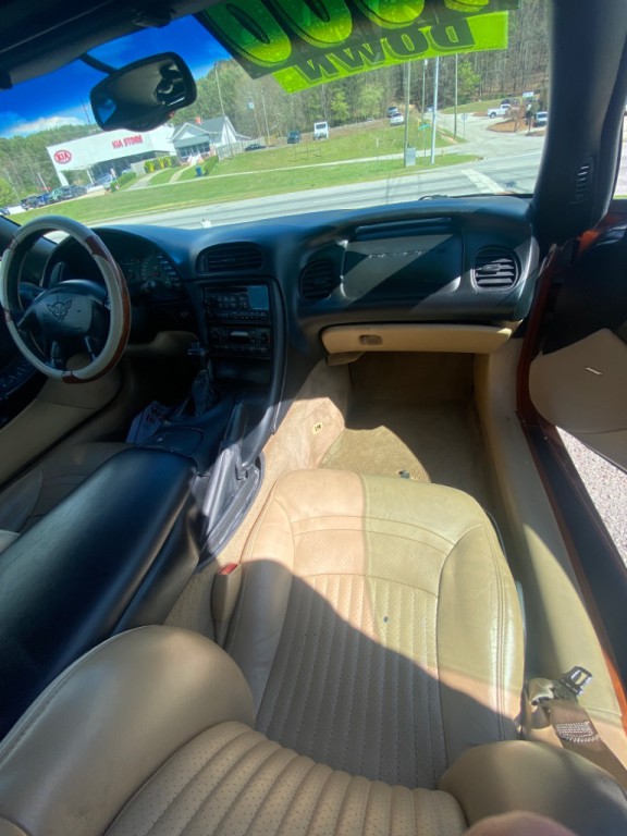 2001 Chevrolet Corvette Image 6