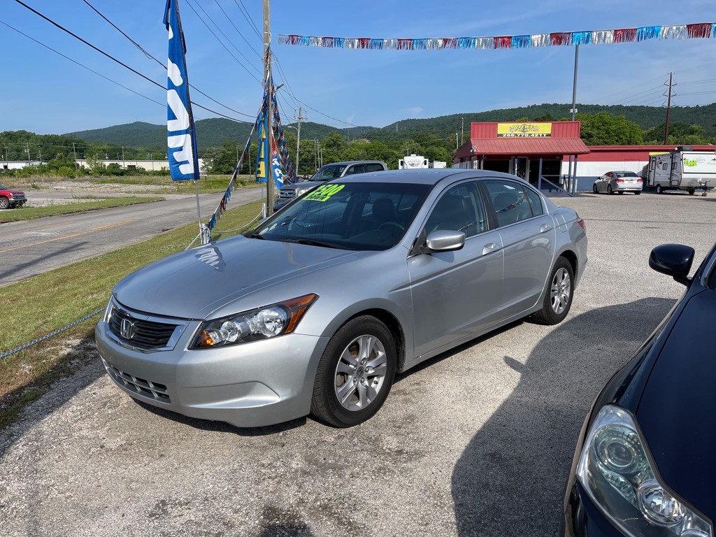 2011 Honda Accord Image 2