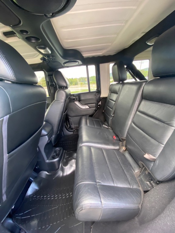 2011 Jeep Wrangler Unlimited Image 7