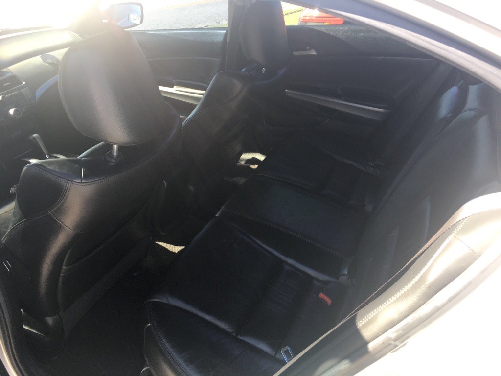 2009 Honda Accord Image 4