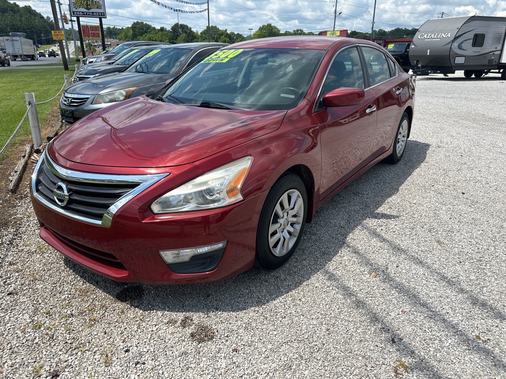 2015 Nissan Altima Image 1