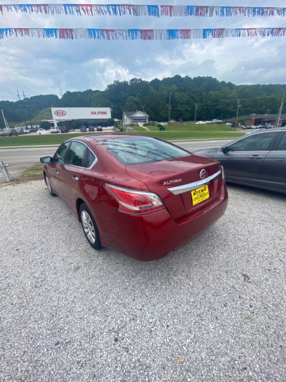 2015 Nissan Altima Image 2