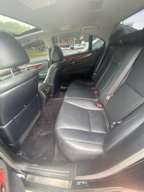 2007 Lexus LS Image 7