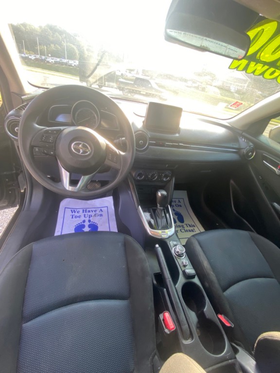 2016 Scion iA Image 5