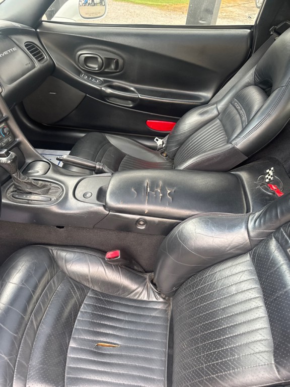 1997 Chevrolet Corvette Image 8